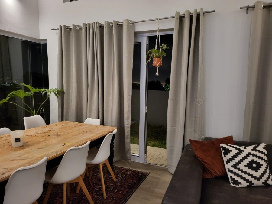 To Let 3 Bedroom Property for Rent in Loevenstein Western Cape